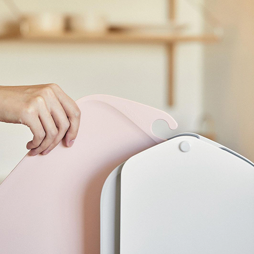 Modori Cutting Board Set (4 Colours) TPU cutting board is scratch-resistant and has low maintenance. It has an anti-slippery surface preventing food from clicking. | BPA Free, Eco-Friendly | SGS Safety, Quality Approved, Made in Korea | Easy to wash and clean - just pour boiled water and dry | Less knife marks, flexible, great abrasion and durability. Features functional designs and minimalist colours that will fit in any kitchen. Modori is the key to designing your dream kitchen.