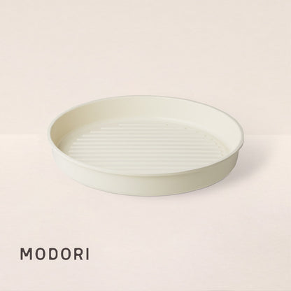 Modori 27cm Sodam Grill Pan can be purchased individually to add to the collection, turning the original 3 pieces into 5 complete pieces. It is safe for daily use (Certified to be free of toxic substances - lead-free, cadmium-free) and can be used on various stove-tops: Induction cooker, gas stove, heating plate, oven and dishwasher. Sodam collection has practical design and minimalist colours that will suit any kitchen. Modori is the key to designing your dream kitchen.