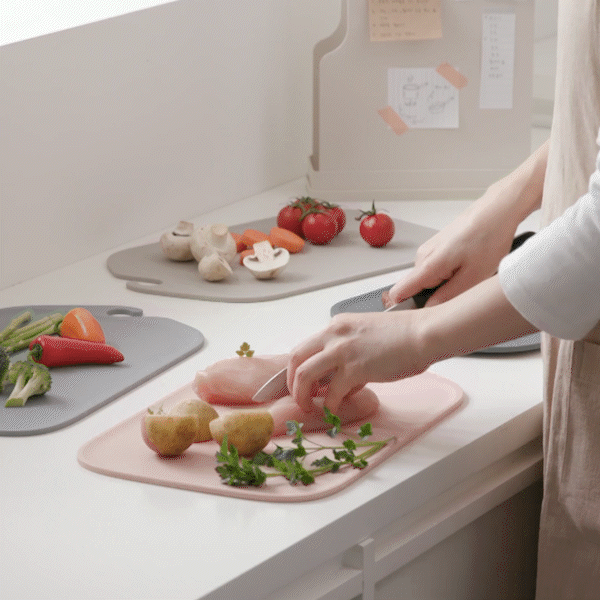 Modori Cutting Board Set (4 Colours) TPU cutting board is scratch-resistant and has low maintenance. It has an anti-slippery surface preventing food from clicking. | BPA Free, Eco-Friendly | SGS Safety, Quality Approved, Made in Korea | Easy to wash and clean - just pour boiled water and dry | Less knife marks, flexible, great abrasion and durability. Features functional designs and minimalist colours that will fit in any kitchen. Modori is the key to designing your dream kitchen.