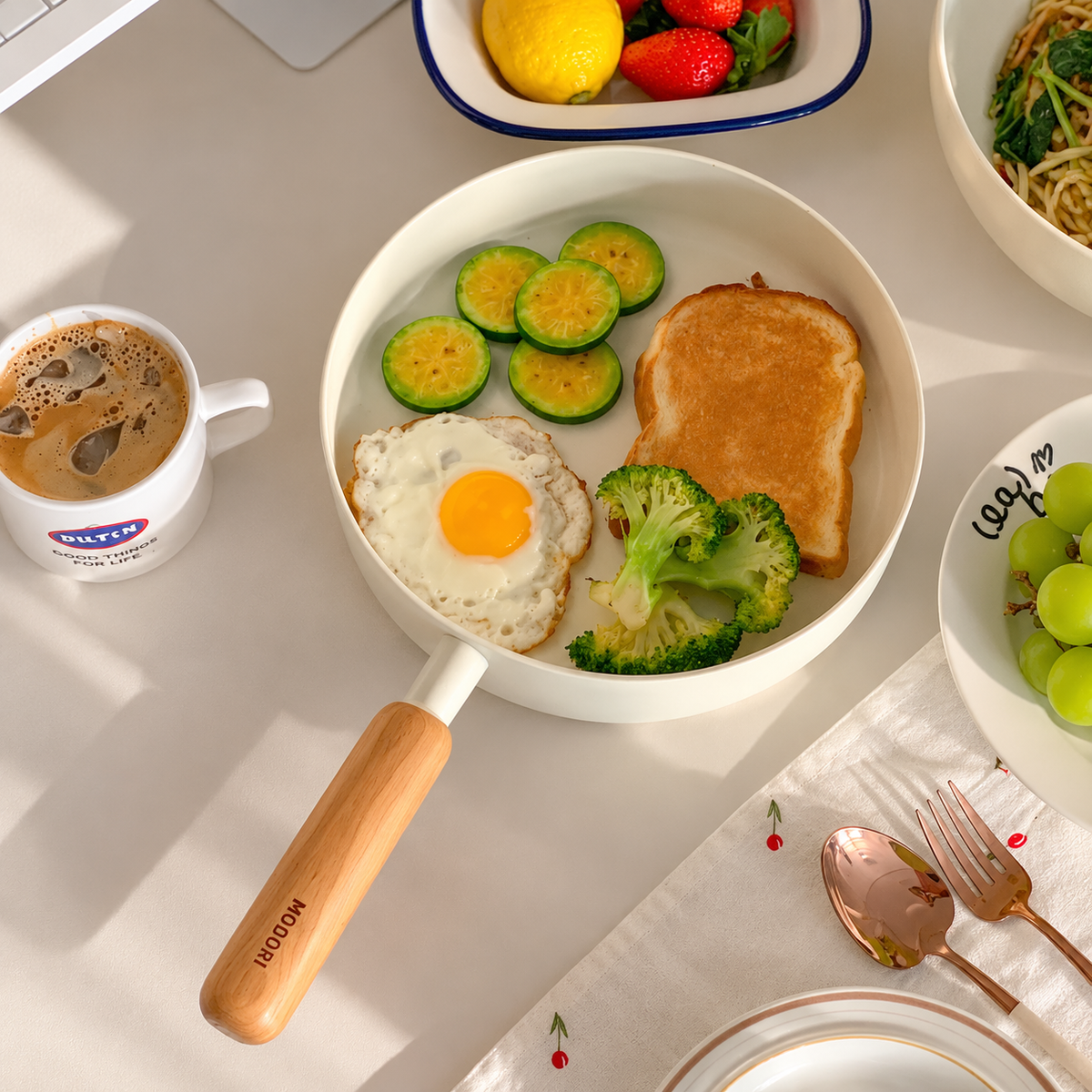 Goodle White Frying Pan | 24cm